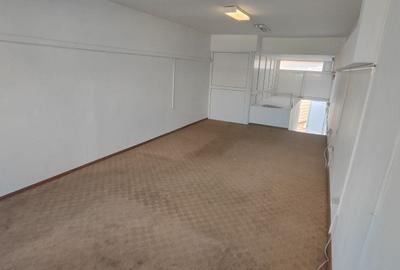 Spațiu comercial, de 29 mp, în Central - 1