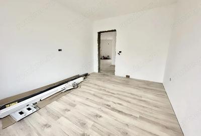 Casă cu 3 camere cu Teren 370 Mp în Bucovăț (Remetea Mare) - 7