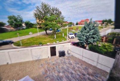Casă cu 4 camere cu Teren 160 Mp în Central