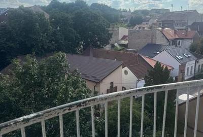 Apartament cu 2 camere în Mărăști