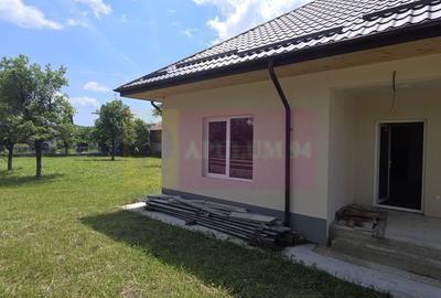 Casă individuală cu 4 camere cu Canalizare în Brebu - 4