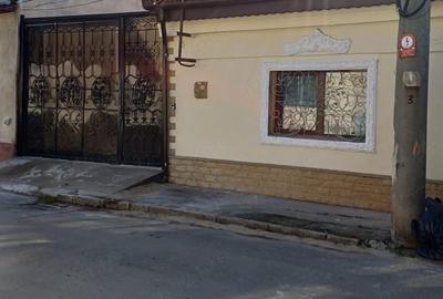 Casă cu Teren 233 Mp în Central - 4