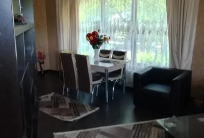 Casă cu 4 camere cu Teren 450 Mp în Central