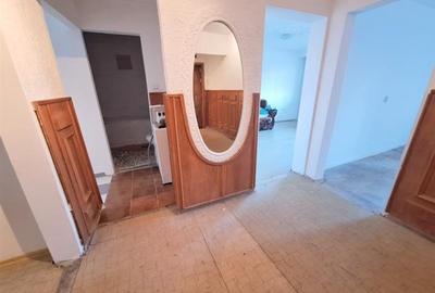 Apartament cu 3 camere decomandat în Narcisa - 19