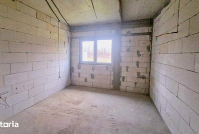 Casă cu 4 camere cu Teren 1000 Mp în Central - 4