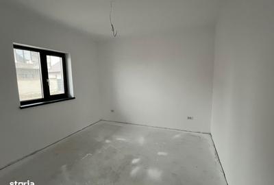 Casă cu 4 camere cu Canalizare în Valu lui Traian - 5