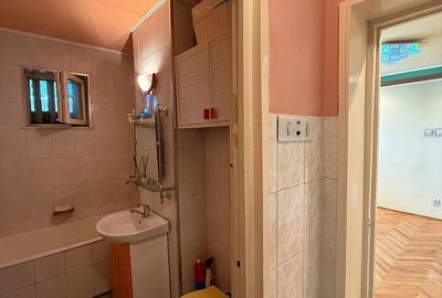 Apartament cu 2 camere semidecomandat în Gojdu
