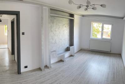Apartament cu 3 camere decomandat în Central - 2