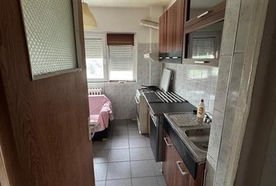 Apartament cu 2 camere semidecomandat în Brâncoveanu