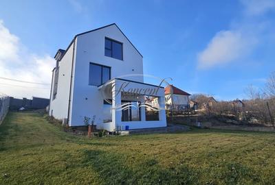 Casă individuală cu 4 camere cu Teren 873 Mp în Feleacu - 1