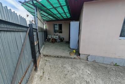 Casă individuală cu 6 camere cu Canalizare în Exterior Sud - 2