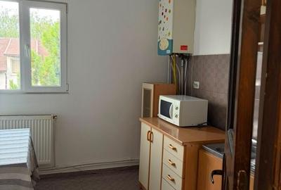 Apartament cu 2 camere nedecomandat în Șcheia