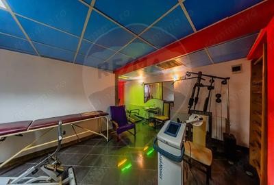 Casă cu 21 camere cu Teren 586 Mp în Moneasa - 18