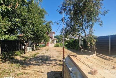 Casă cu 3 camere în Puchenii Mari