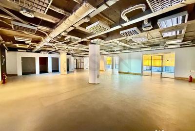 Spațiu comercial, de 89 mp, în Universitate - 1