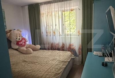 Apartament cu 3 camere semidecomandat în George Enescu