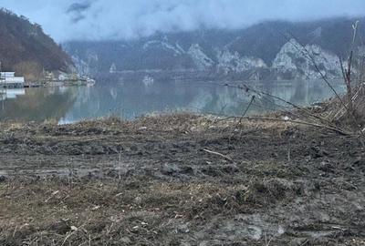 Teren de 200 mp, în Cozla