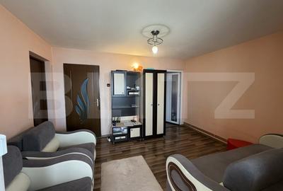 Apartament cu 2 camere semidecomandat, mobilat în 9 Mai