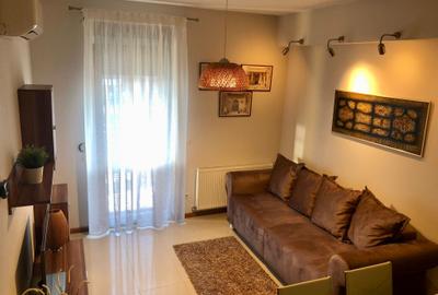 Apartament cu 2 camere semidecomandat, mobilat în Dumbrăvița