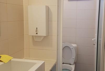 Spațiu comercial, de 241 mp, în Central - 10