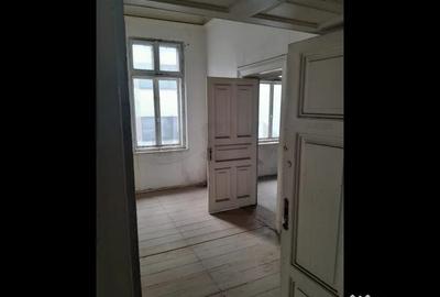 Casă cu 7 camere cu Teren 566 Mp în Unirii - 3