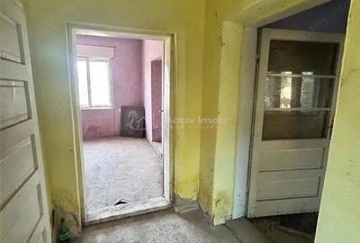 Casă cu 4 camere cu Teren 555 Mp în Sud