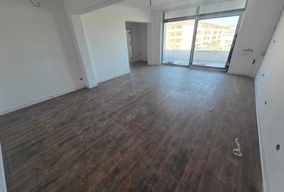 Apartament cu 2 camere decomandat în Exterior Vest