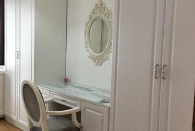 Apartament cu 4 camere decomandat în Central - 2