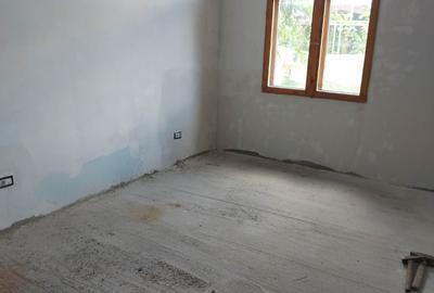 Apartament cu 2 camere semidecomandat în Stâlpu - 1