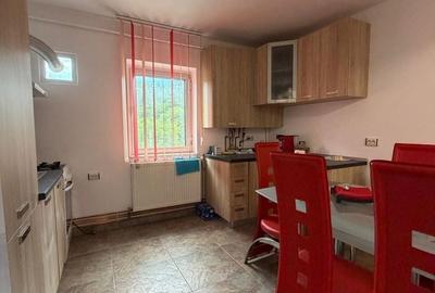 Apartament cu 3 camere decomandat în Central - 2