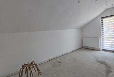 Casă cu 4 camere cu Teren 150 Mp în Central - 10