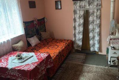 Casă cu 4 camere cu Teren 100 Mp în Central - 8