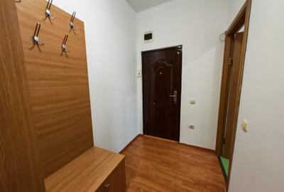 Apartament cu 2 camere semidecomandat în Km 5 - 15