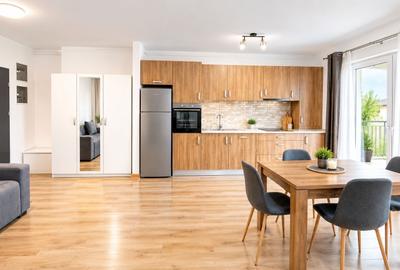 Apartament cu 2 camere semidecomandat, mobilat în Turnișor
