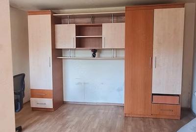 Casă cu Teren 242 Mp în Valu lui Traian
