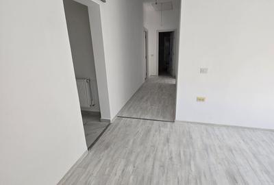 Casă cu 3 camere cu Teren 250 Mp în Central - 7