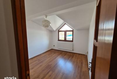 Casă cu 4 camere cu Teren 130 Mp în Băneasa