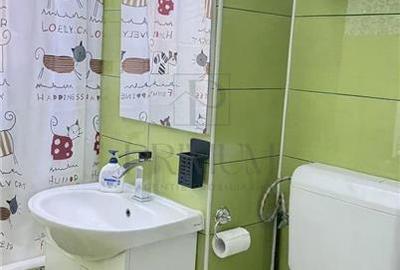 Apartament cu 3 camere semidecomandat în Dâmbovița - 6