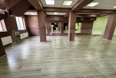 Spațiu comercial, de 280 mp, în Central - 1