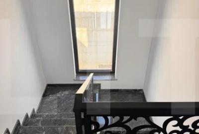 Casă cu 4 camere cu Teren 373 Mp în Central