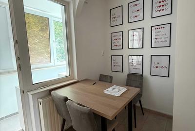 Apartament cu 3 camere decomandat, mobilat în Dealul Cetății - 2
