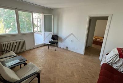 Apartament cu 2 camere semidecomandat în Podu Roș