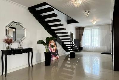 Casă cu 4 camere decomandat cu Teren 375 Mp în 1 Mai - 11