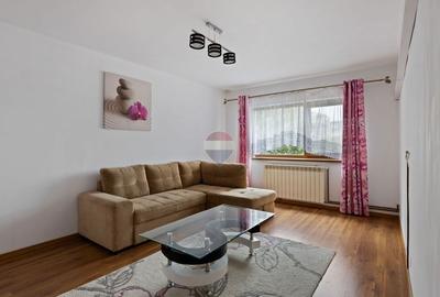 Apartament cu 3 camere decomandat, mobilat în Alfa