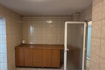 Spațiu comercial, de 78 mp, în Micro 11 - 7