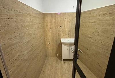 Casă cu 4 camere în Central - 2