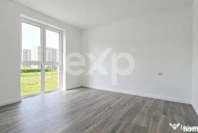 Casă cu 4 camere cu Teren 193 Mp în Tractorul