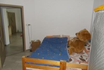 Casă cu 4 camere cu Teren 1800 Mp în Pișchia - 1