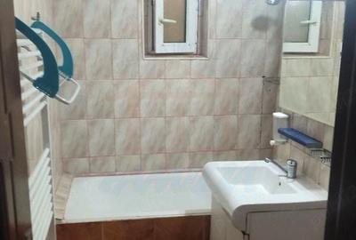 Apartament cu 2 camere decomandat în Micro 39