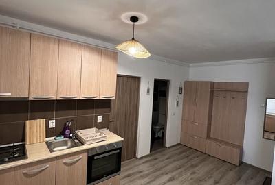 Apartament cu 3 camere decomandat în Florești - 3